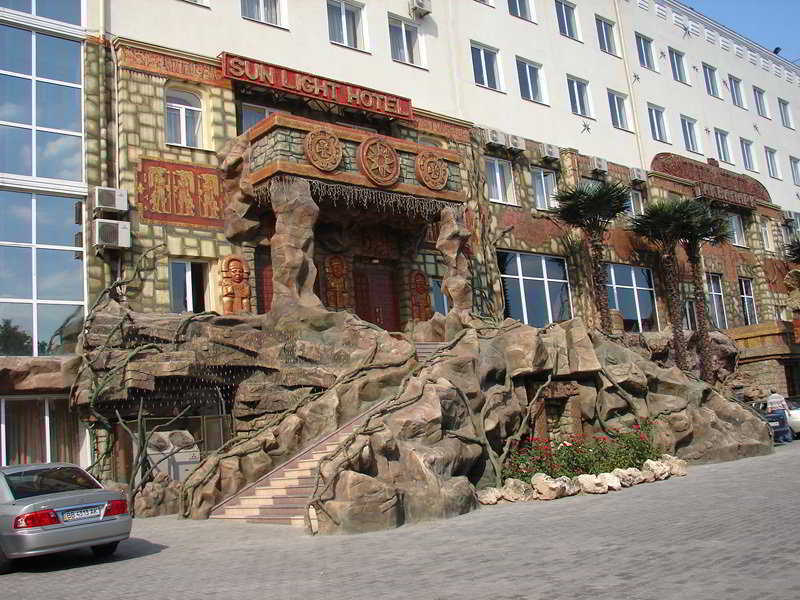 Sun Light Hotel Kharkiv Exterior photo