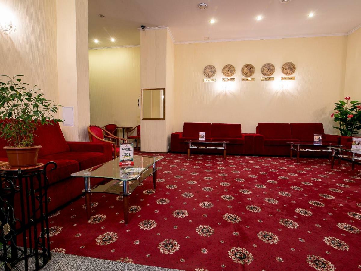 Sun Light Hotel Kharkiv Exterior photo