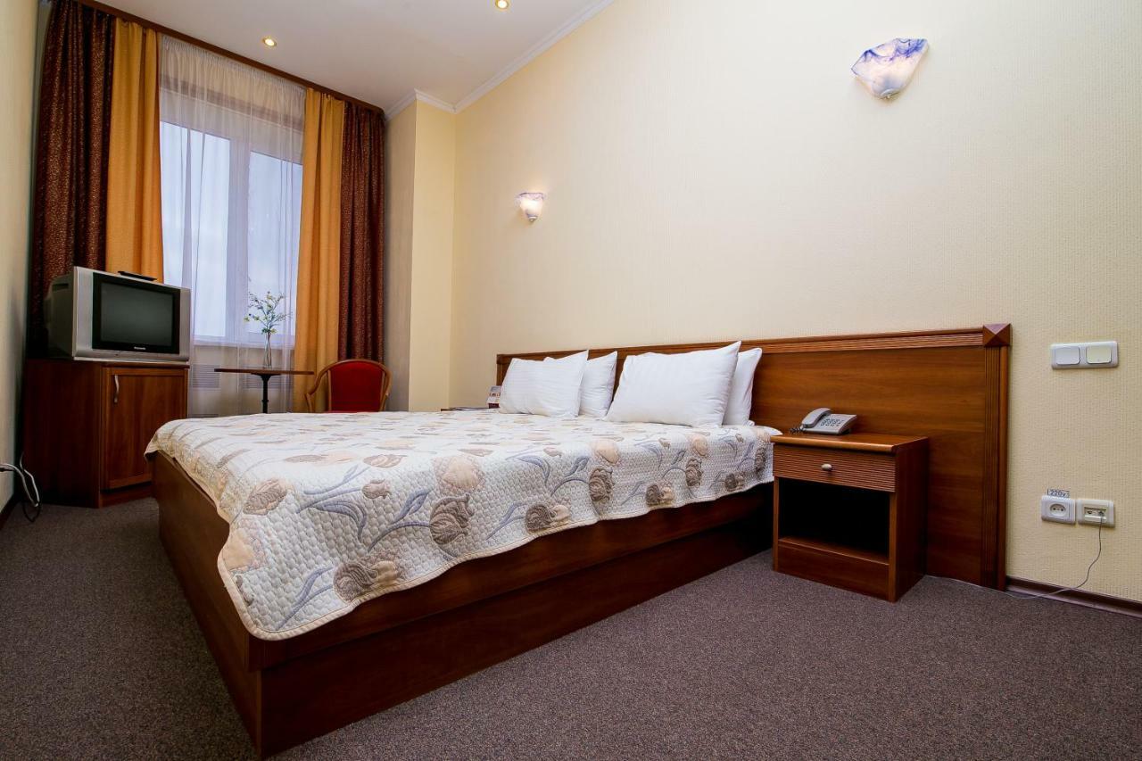 Sun Light Hotel Kharkiv Exterior photo